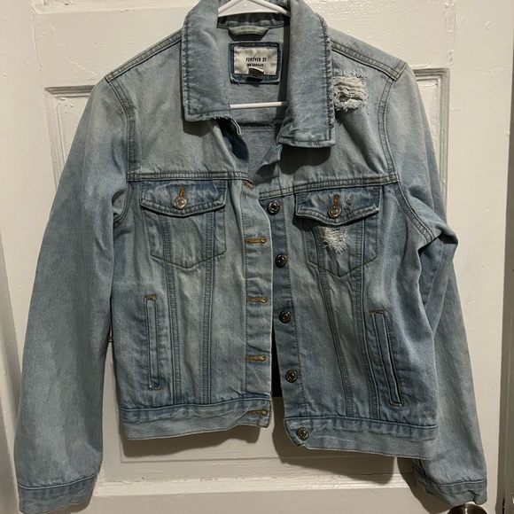 Forever 21 distressed denim jacket size M - Picture 1 of 2
